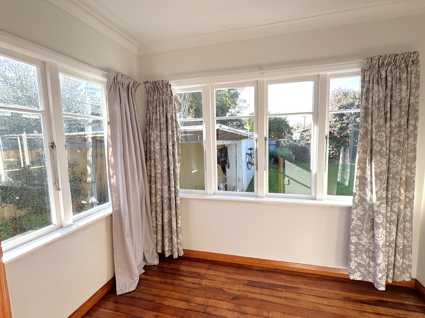 Awapuni - 4 Bedrooms 