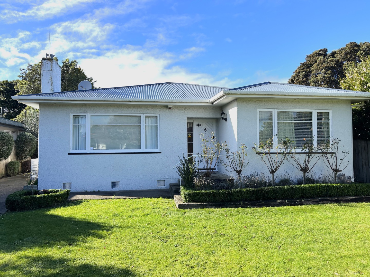 Awapuni - 4 Bedrooms 