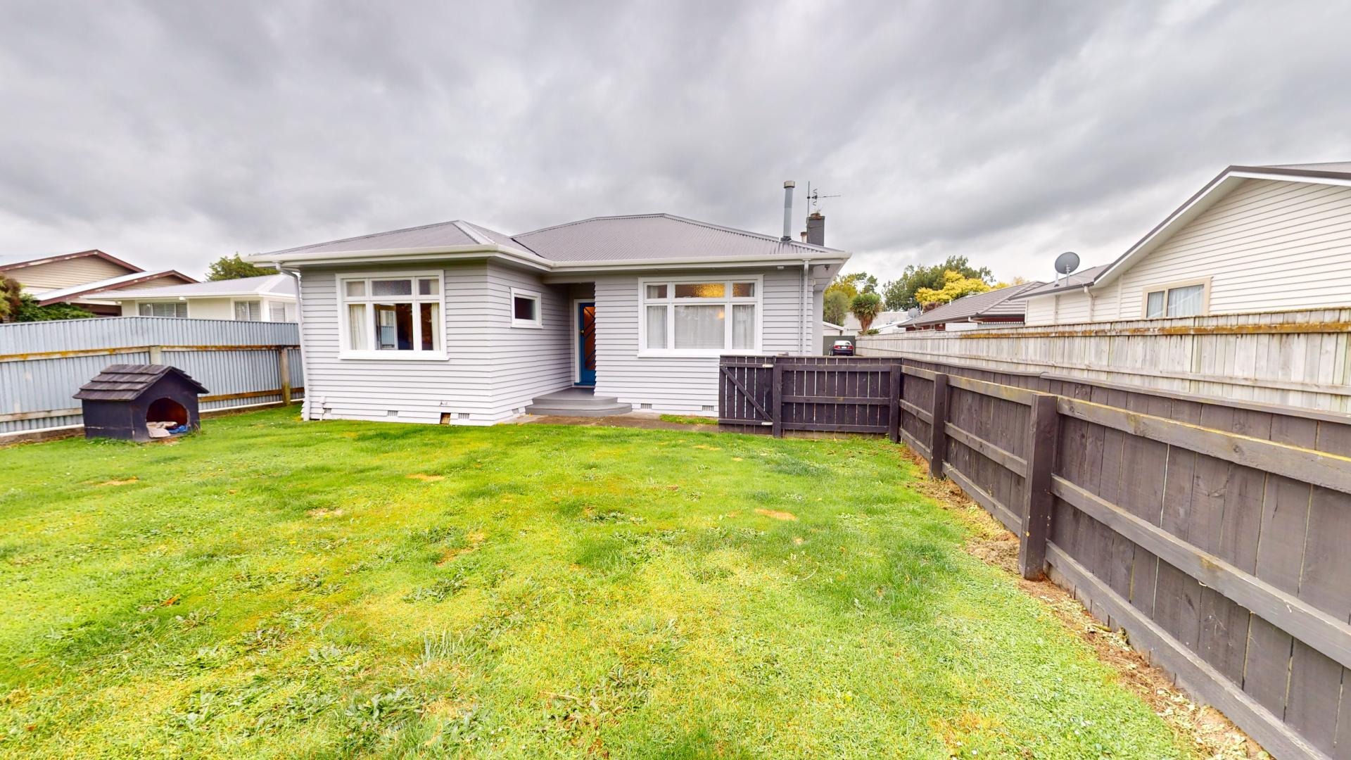 Awapuni - 2 Bedrooms