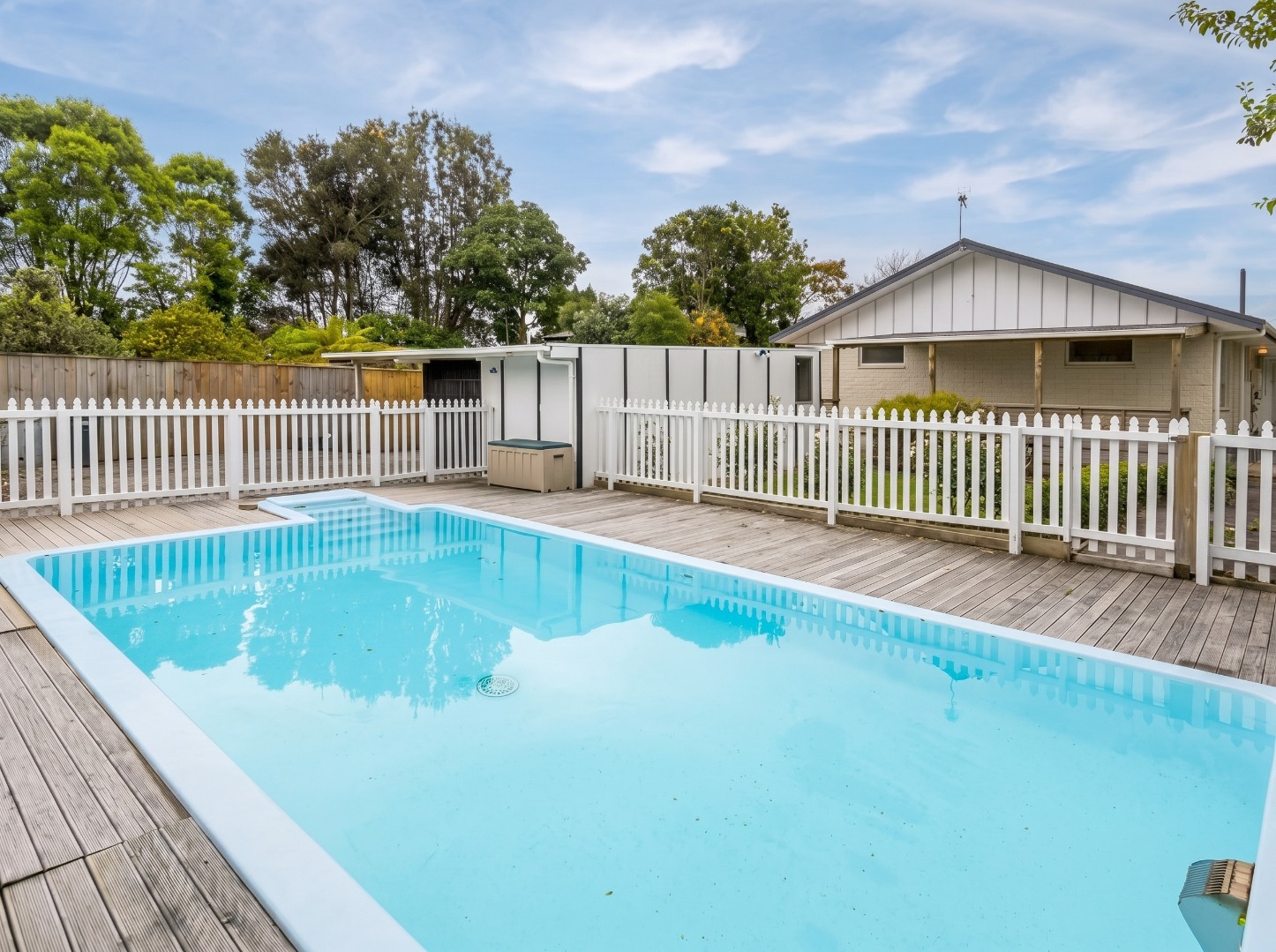 Waikanae - 4 Bedrooms