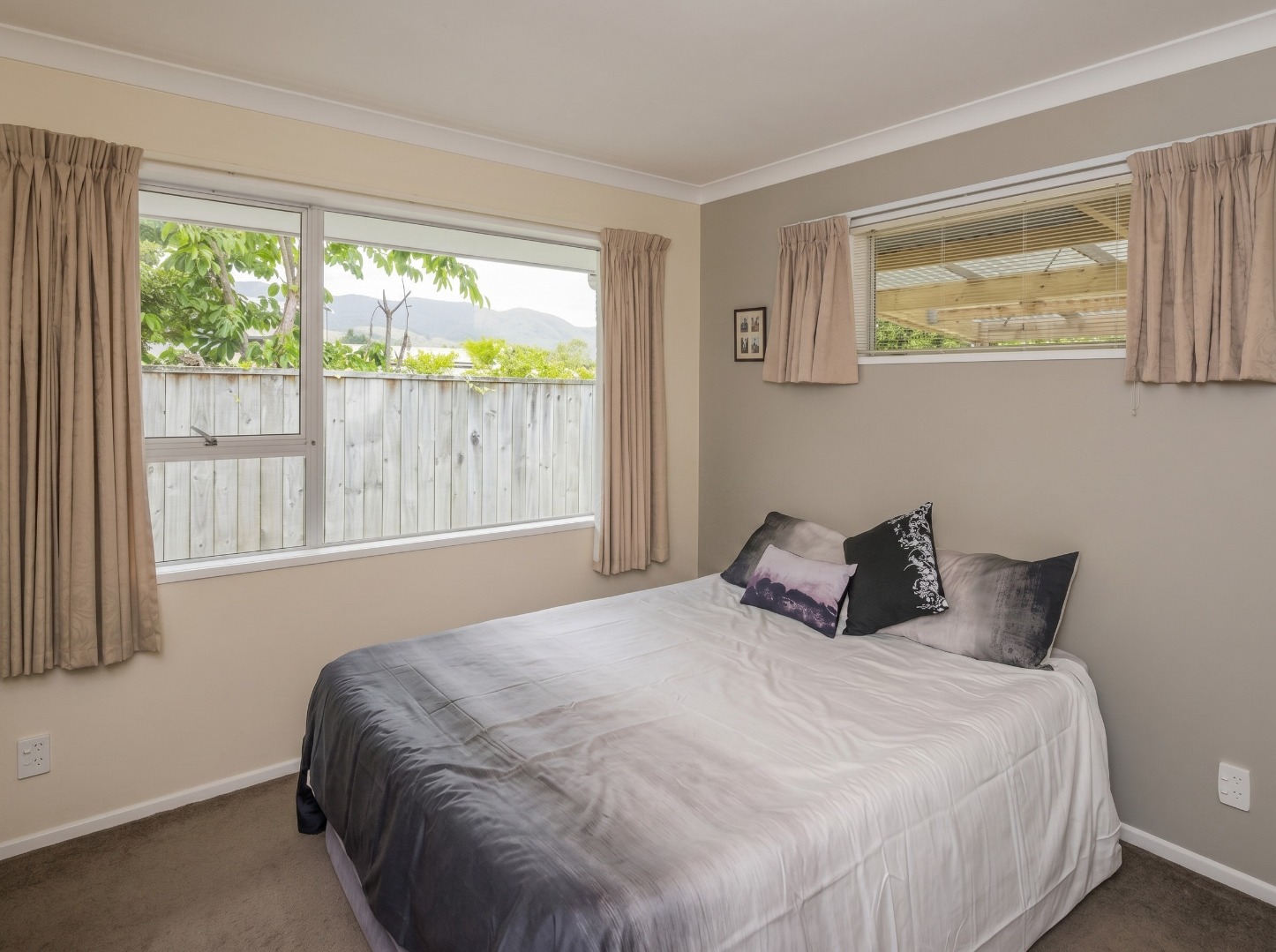 Waikanae - 4 Bedrooms