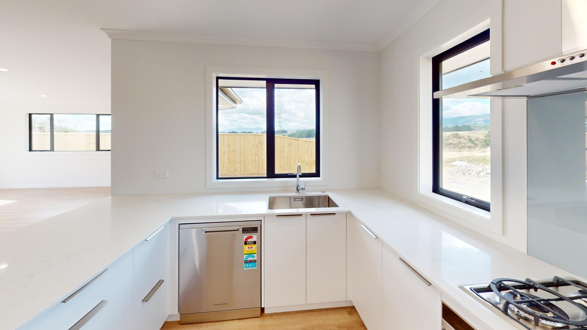 Fitzherbert - 4 Bedrooms 