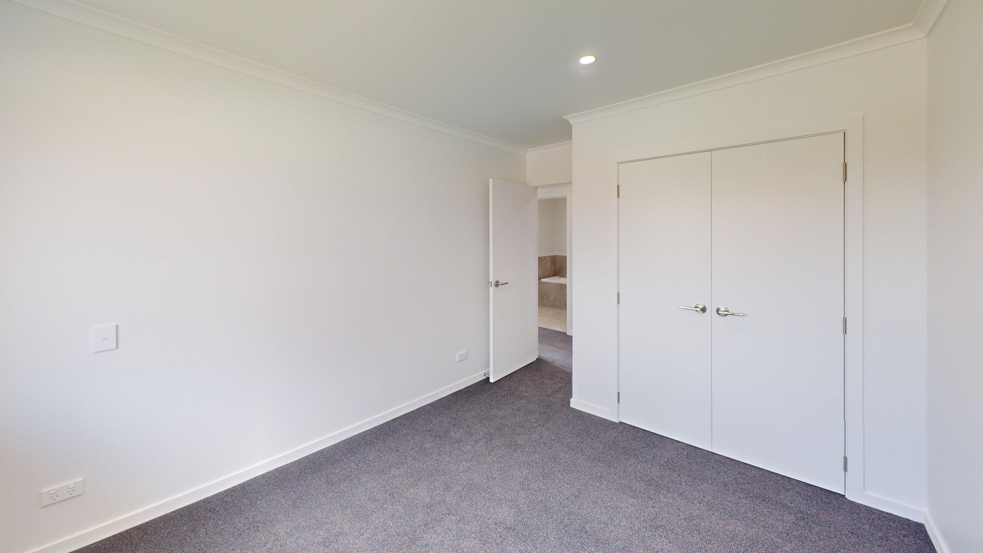 Fitzherbert - 4 Bedrooms 