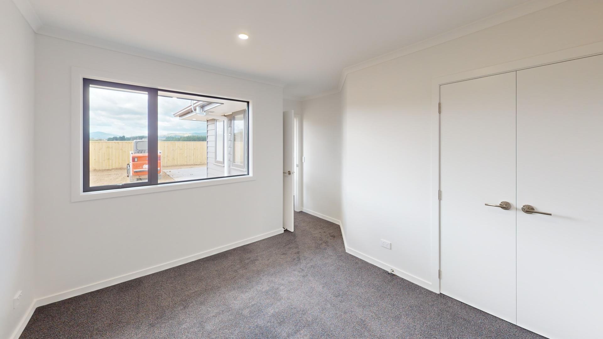 Fitzherbert - 4 Bedrooms 