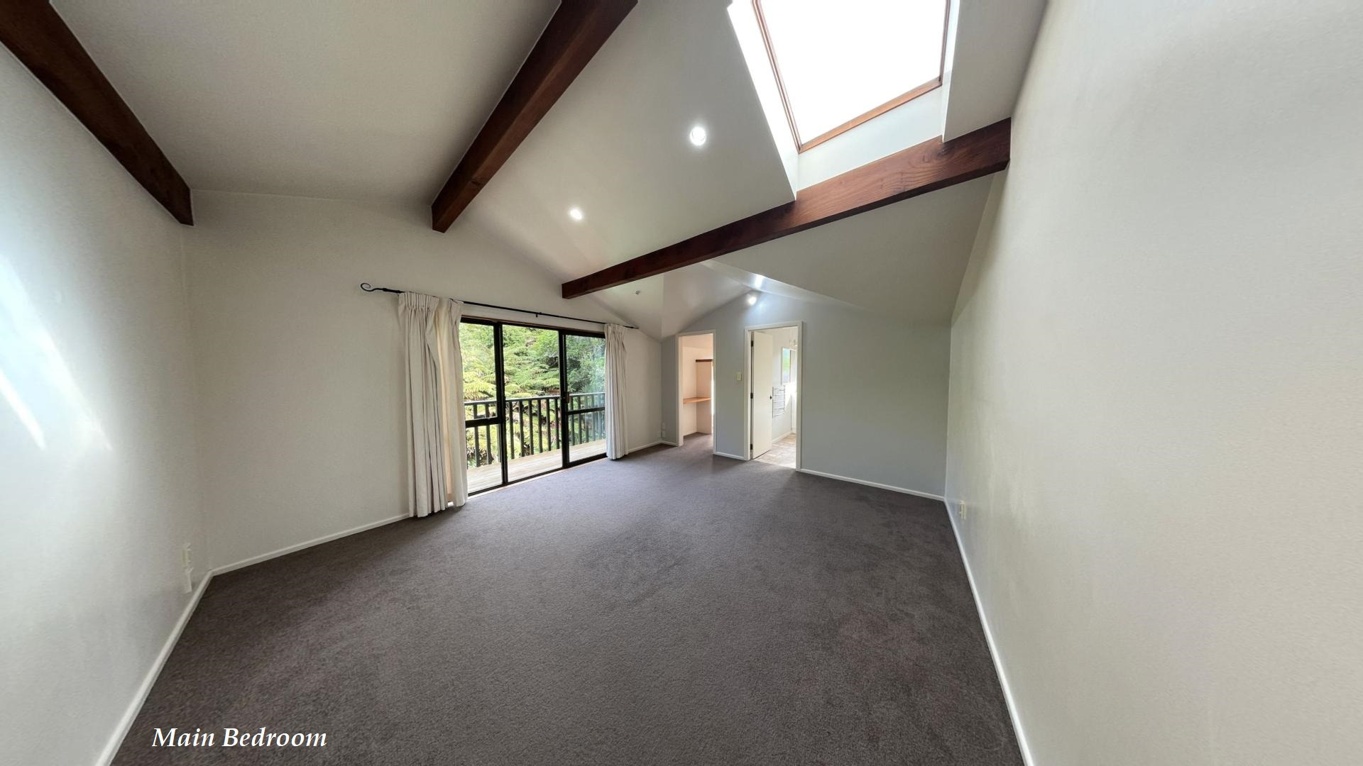 Waikanae - 4 Bedrooms