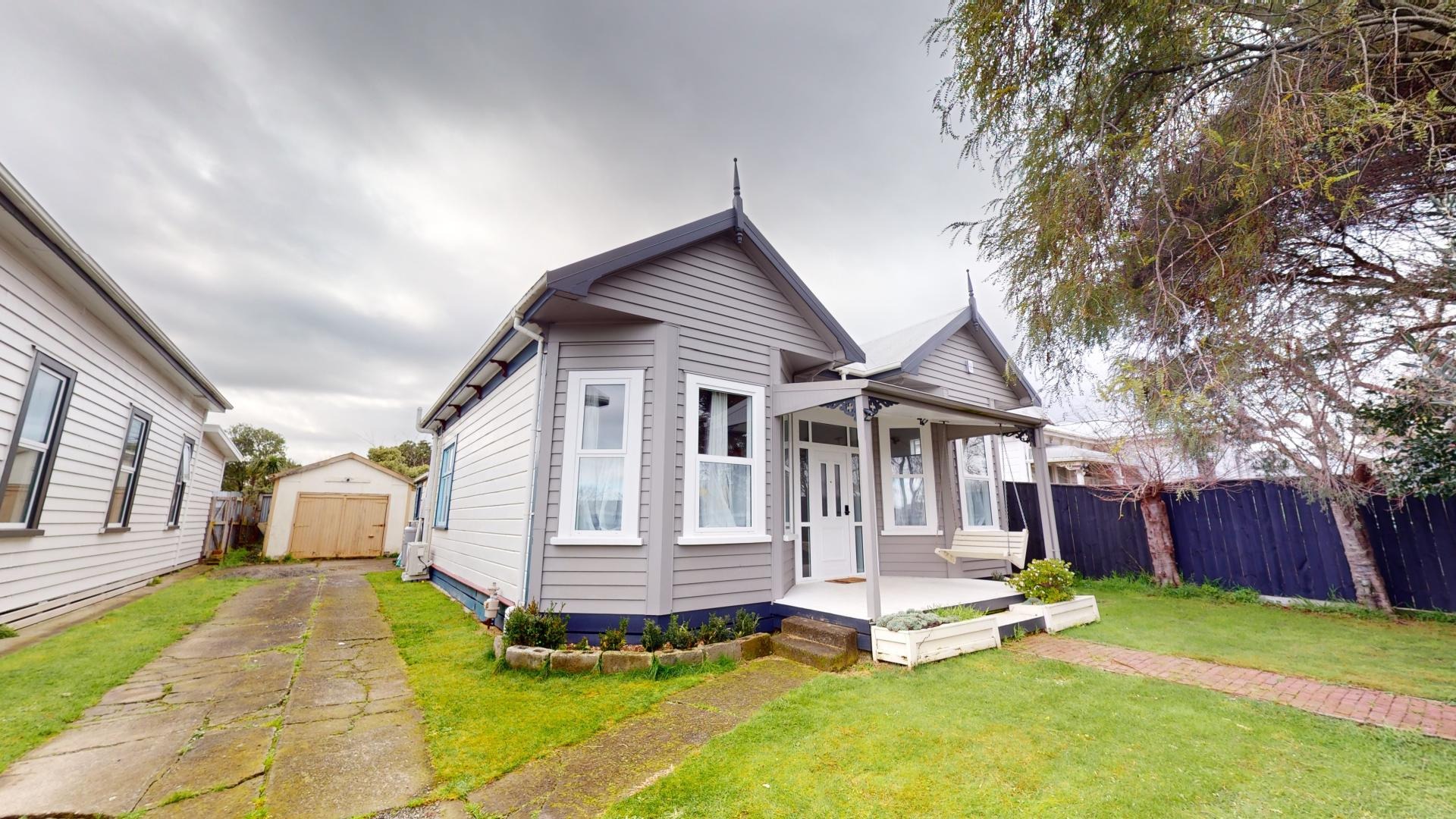 West End - 3 Bedrooms