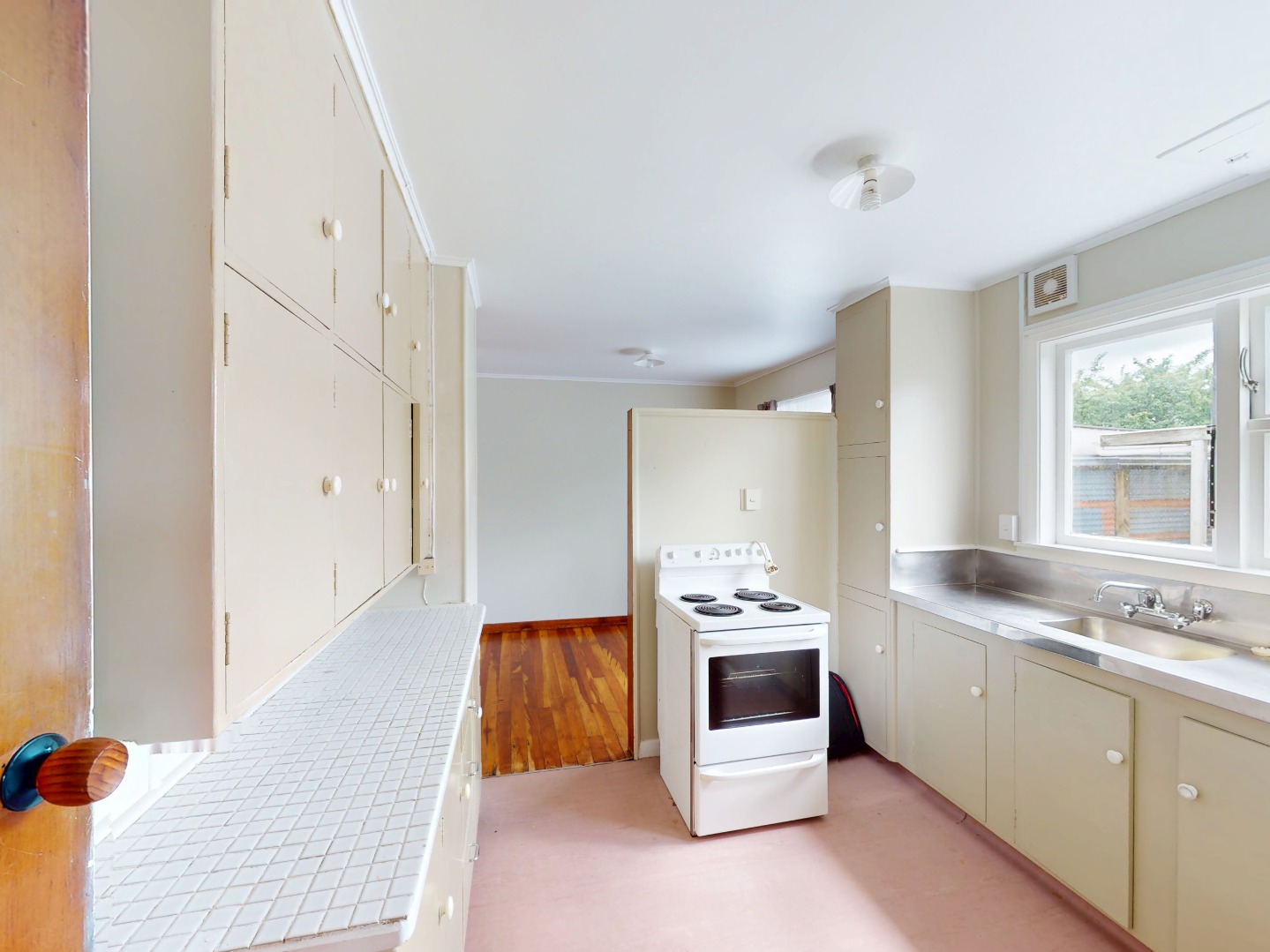 RENT REDUCTION-CHECK IT OUT!