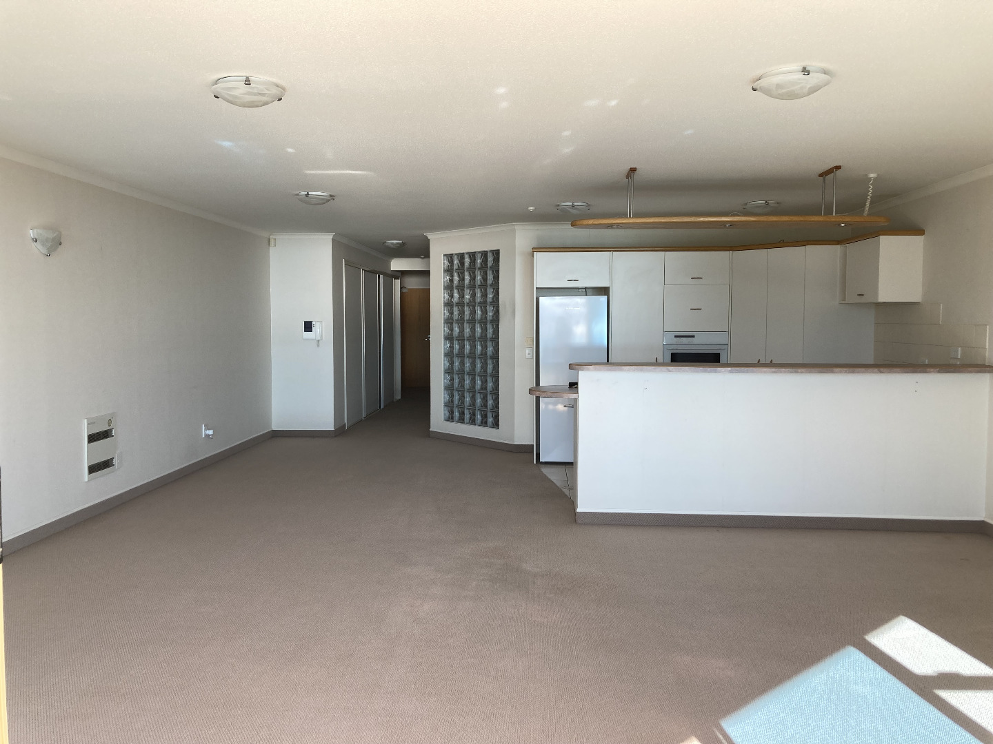 PARAPARAUMU BEACH - 2 BEDROOMS