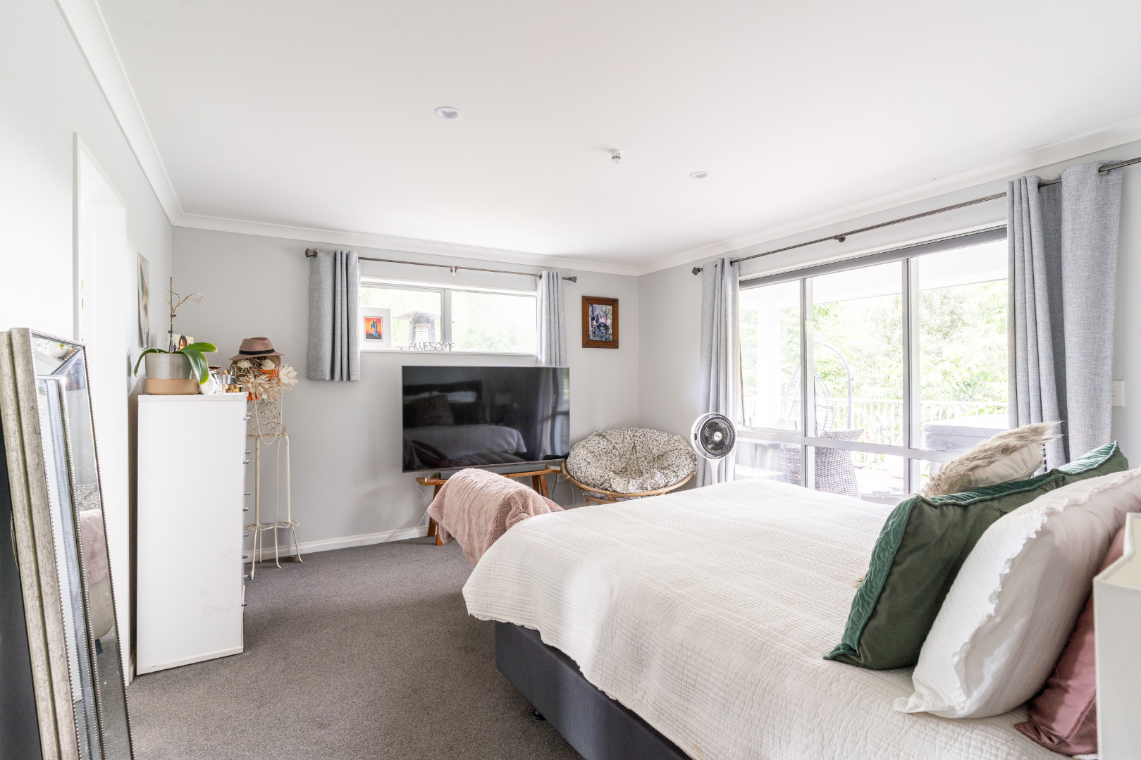 Paraparaumu Beach - 4 Bedrooms