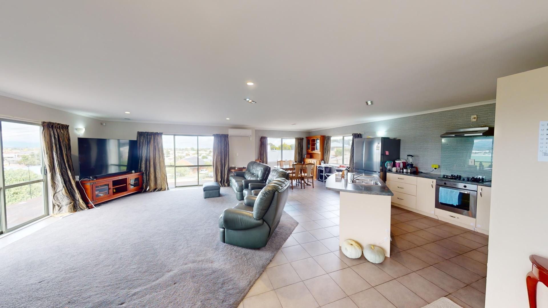 Kelvin Grove - 4 bedrooms