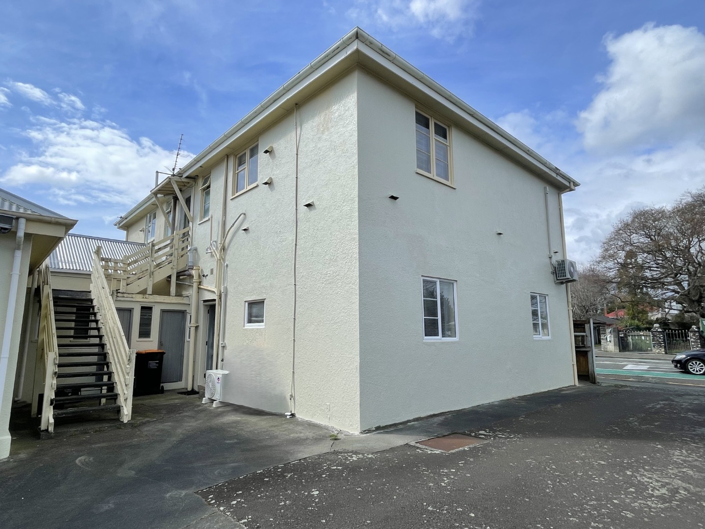 Roslyn - 3 Bedrooms