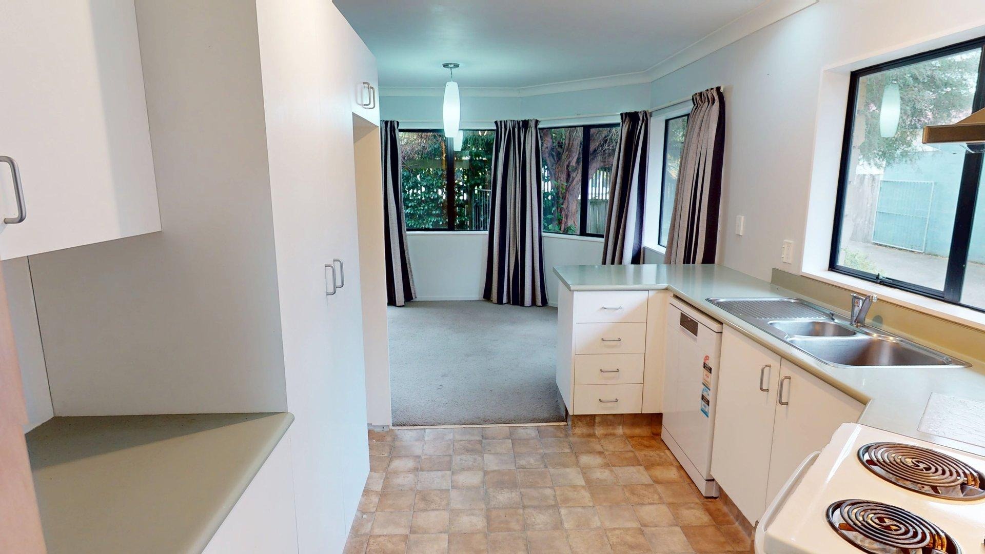 Hokowhitu - 3 Bedrooms + Office 