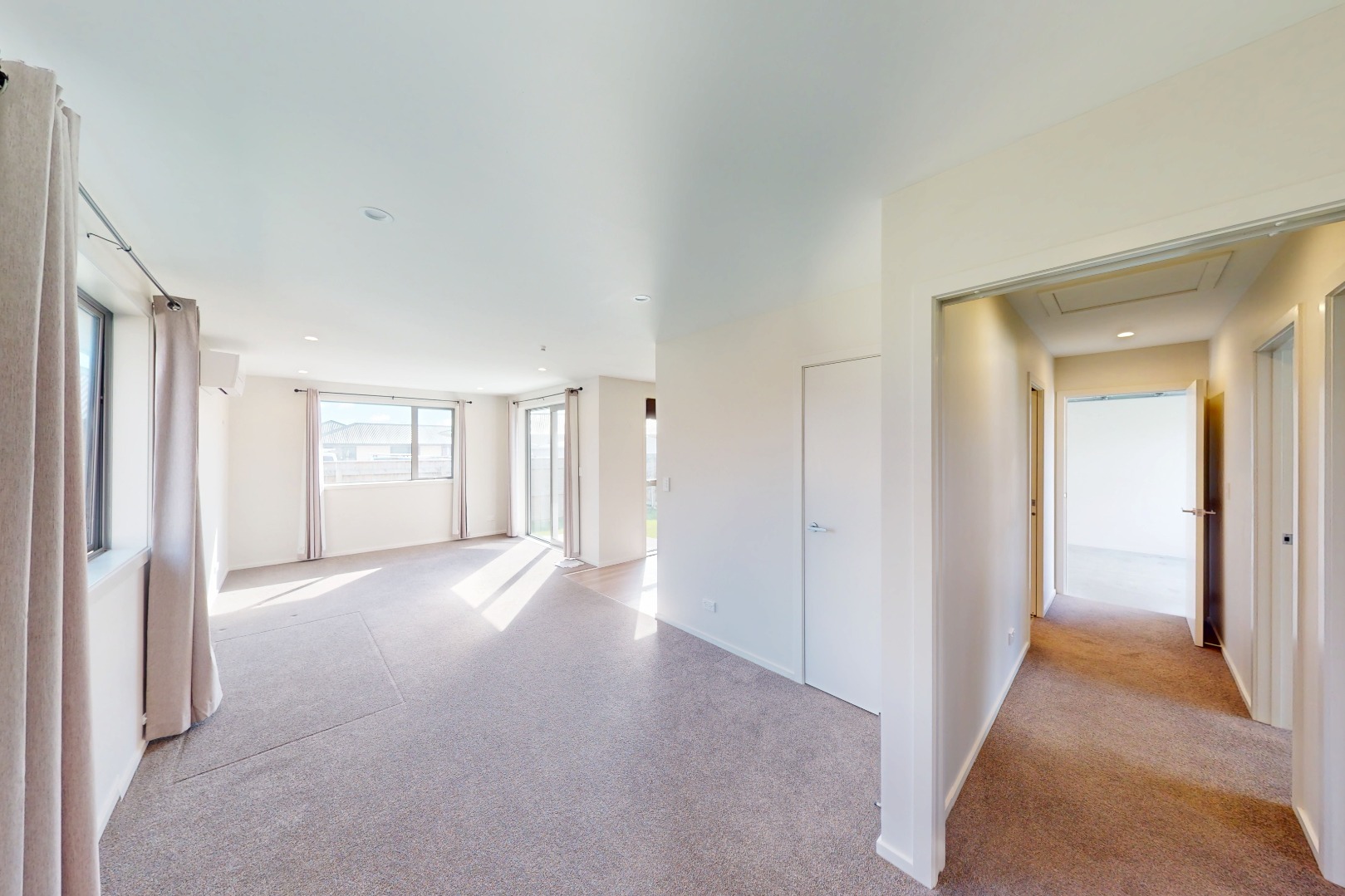 Sanson - 2 Bedrooms
