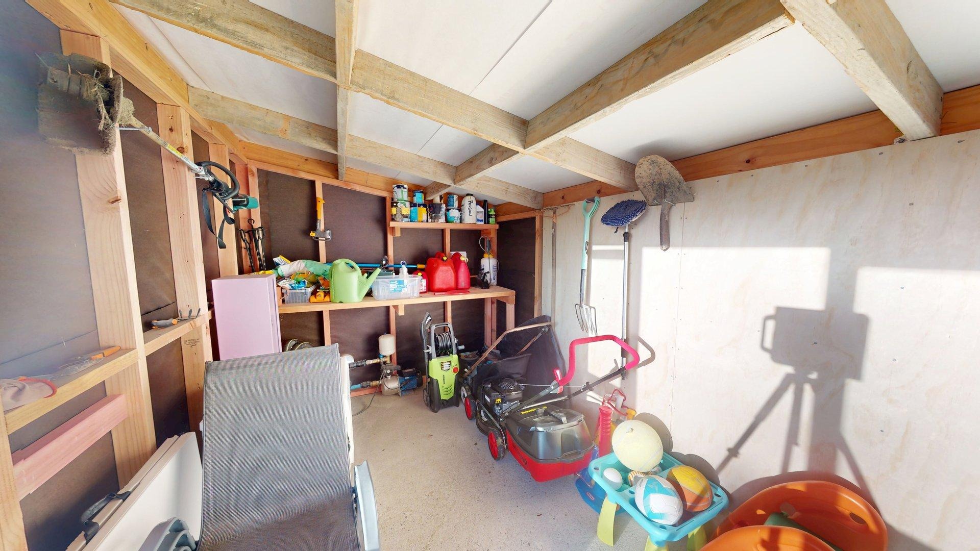 Halcombe - 4 Bedrooms