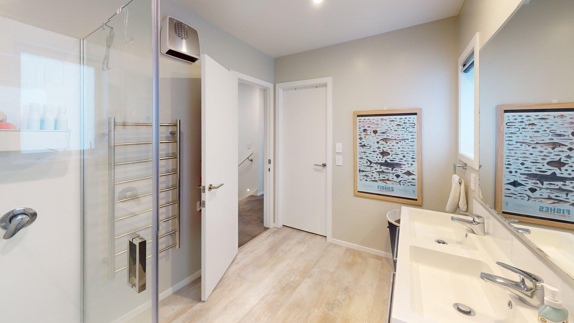 Waikanae - 4 Bedrooms