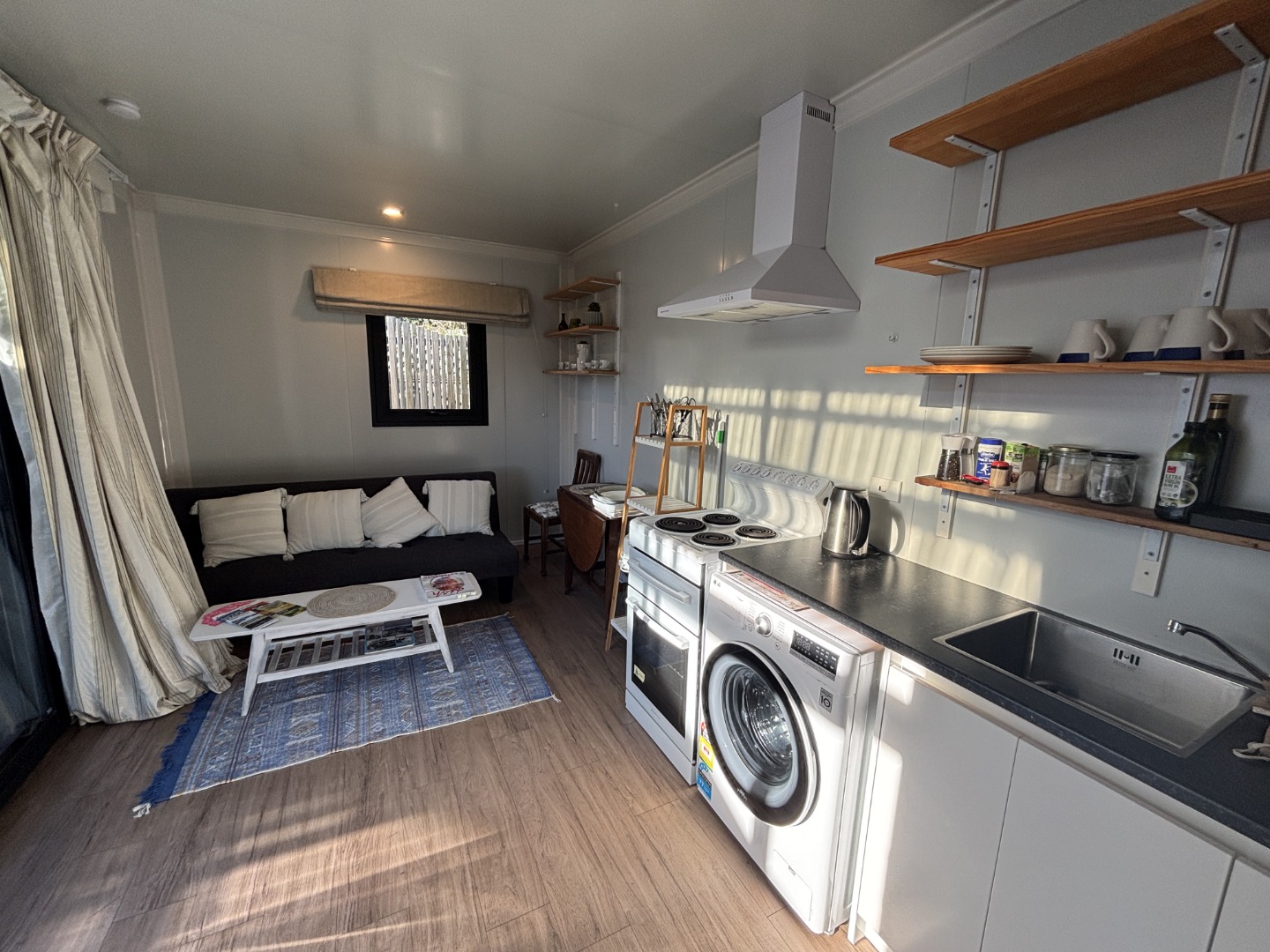 Raumati South - 4 bedrooms
