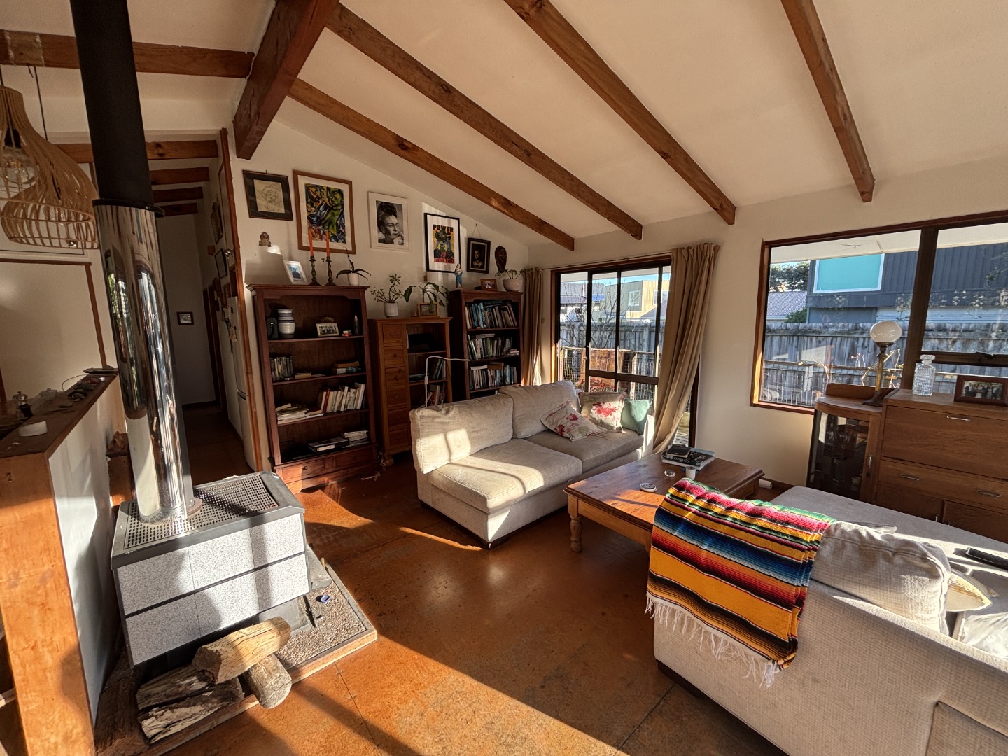 Raumati South - 4 bedrooms