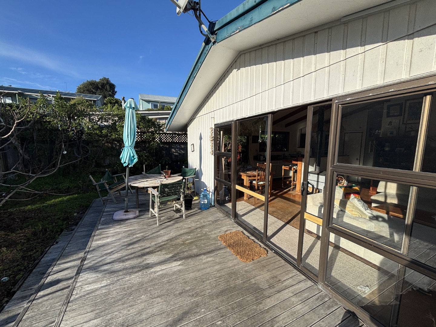 Raumati South - 4 bedrooms