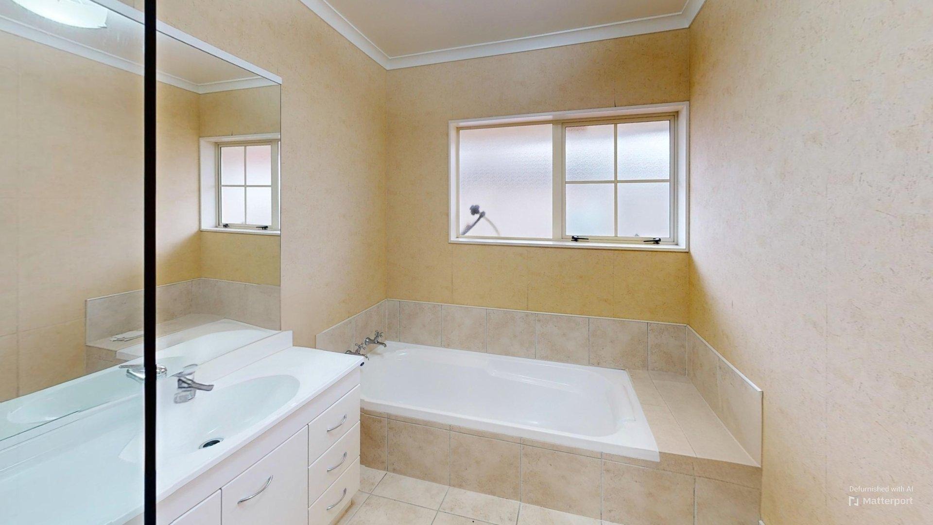 Fitzherbert - 4 Bedrooms