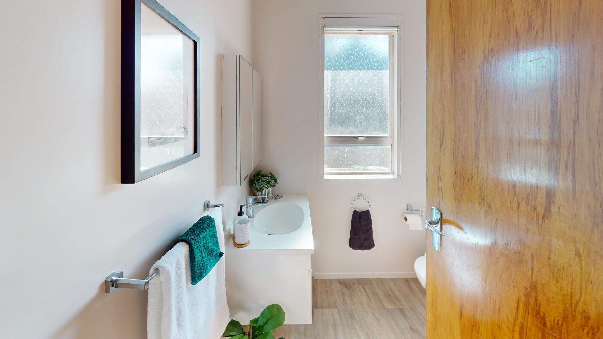 Roslyn - 2 Bedrooms