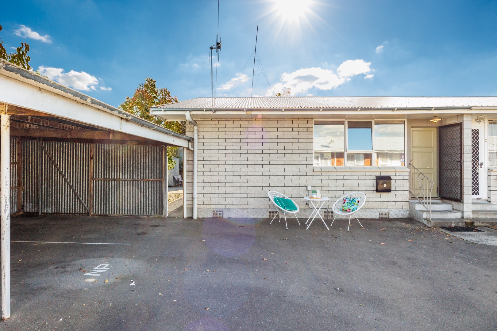 Roslyn - 2 Bedrooms