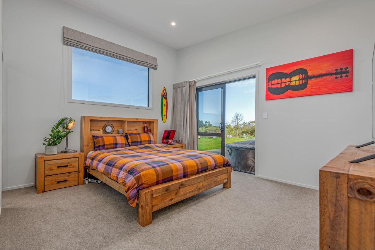 Fitzherbert - 4 Bedrooms