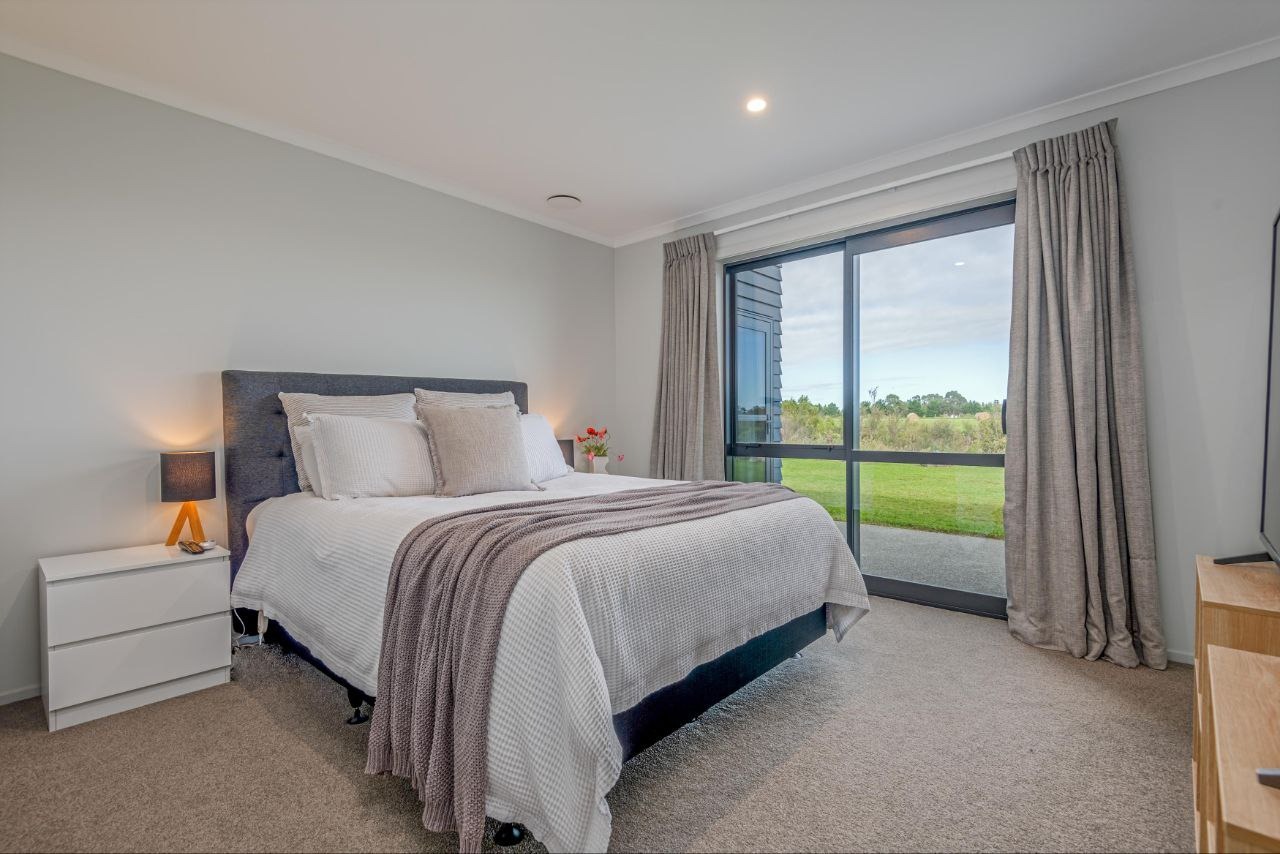Fitzherbert - 4 Bedrooms