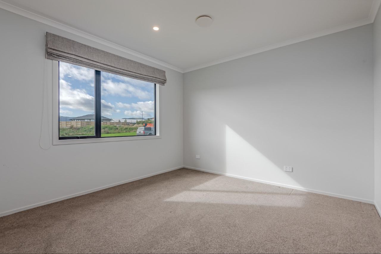 Fitzherbert - 4 Bedrooms