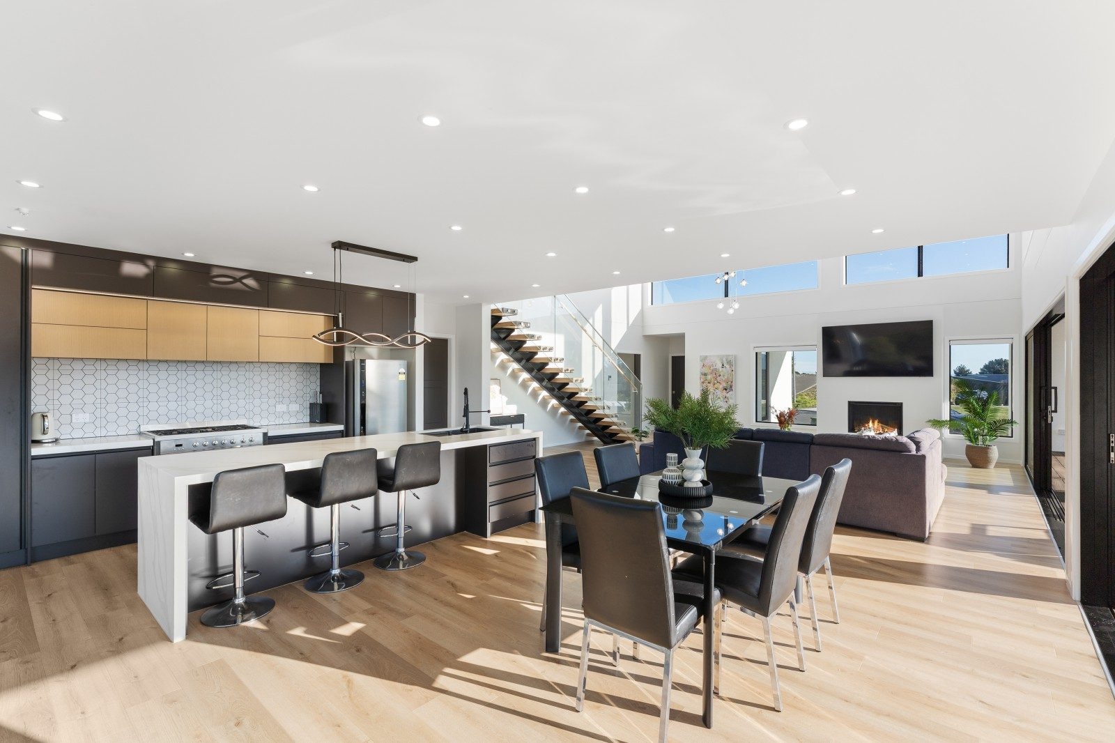 Waikanae - 4 bedrooms