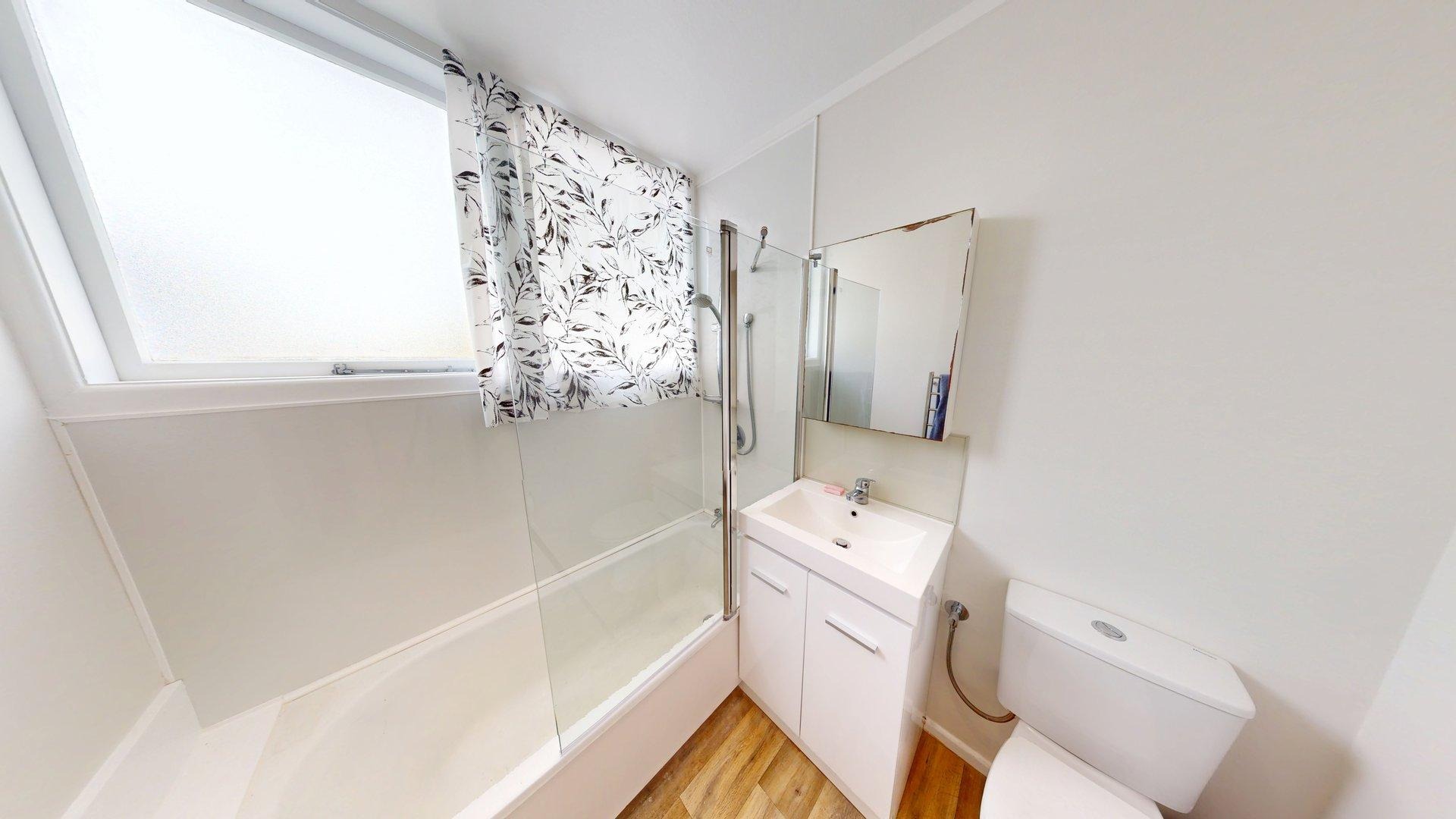 Paraparaumu - 2 Bedrooms