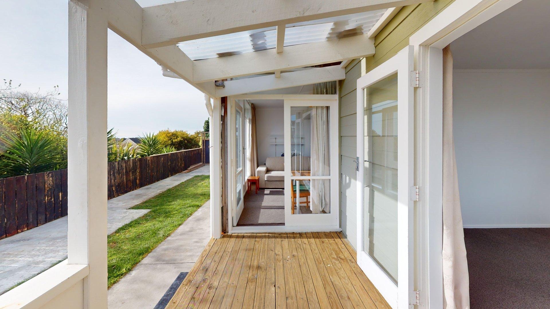 Paraparaumu - 2 Bedrooms