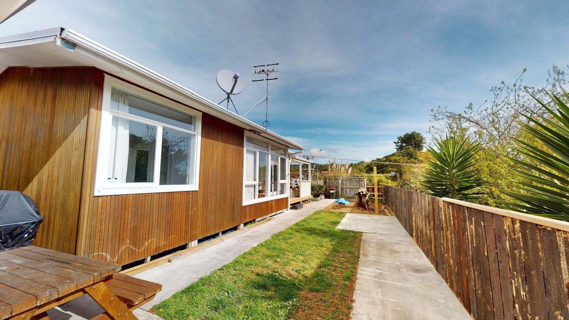 Paraparaumu - 2 Bedrooms