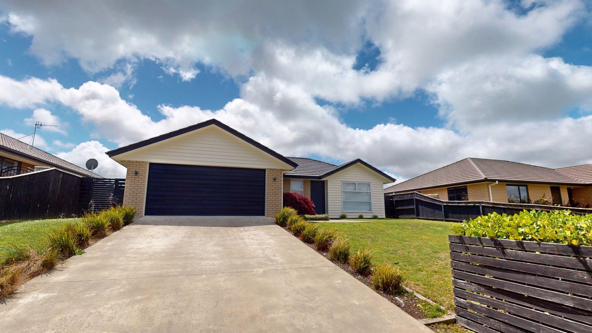 Feilding - 3 bedrooms + office