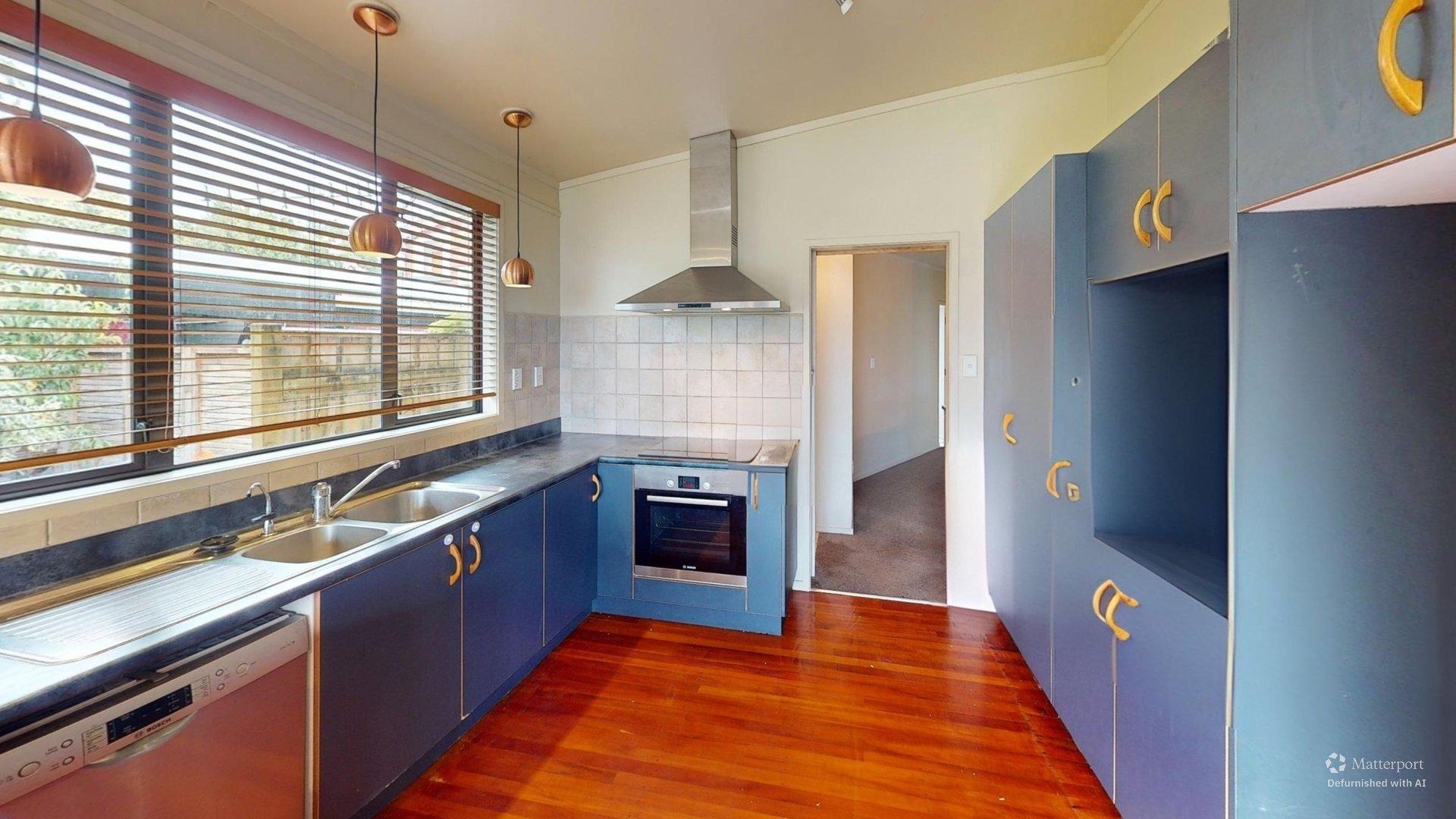 Awapuni - 4 Bedrooms