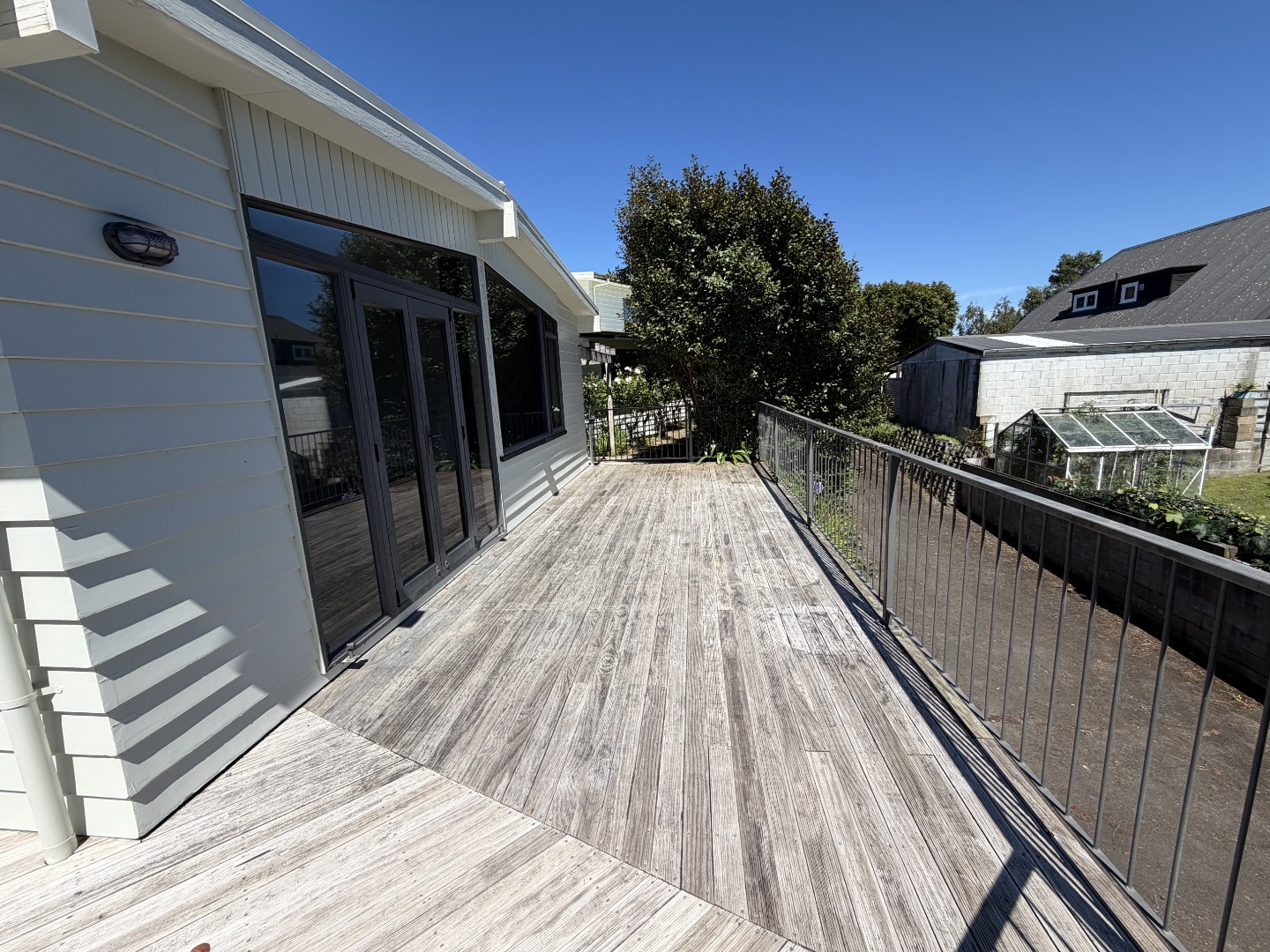 Awapuni - 4 Bedrooms