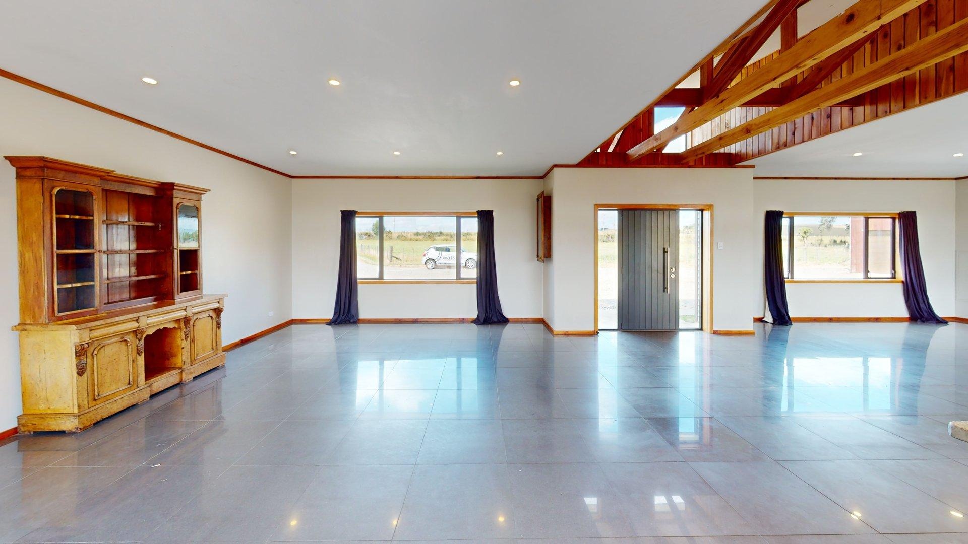 Mt Biggs - 4 bedrooms, 3 bathrooms 