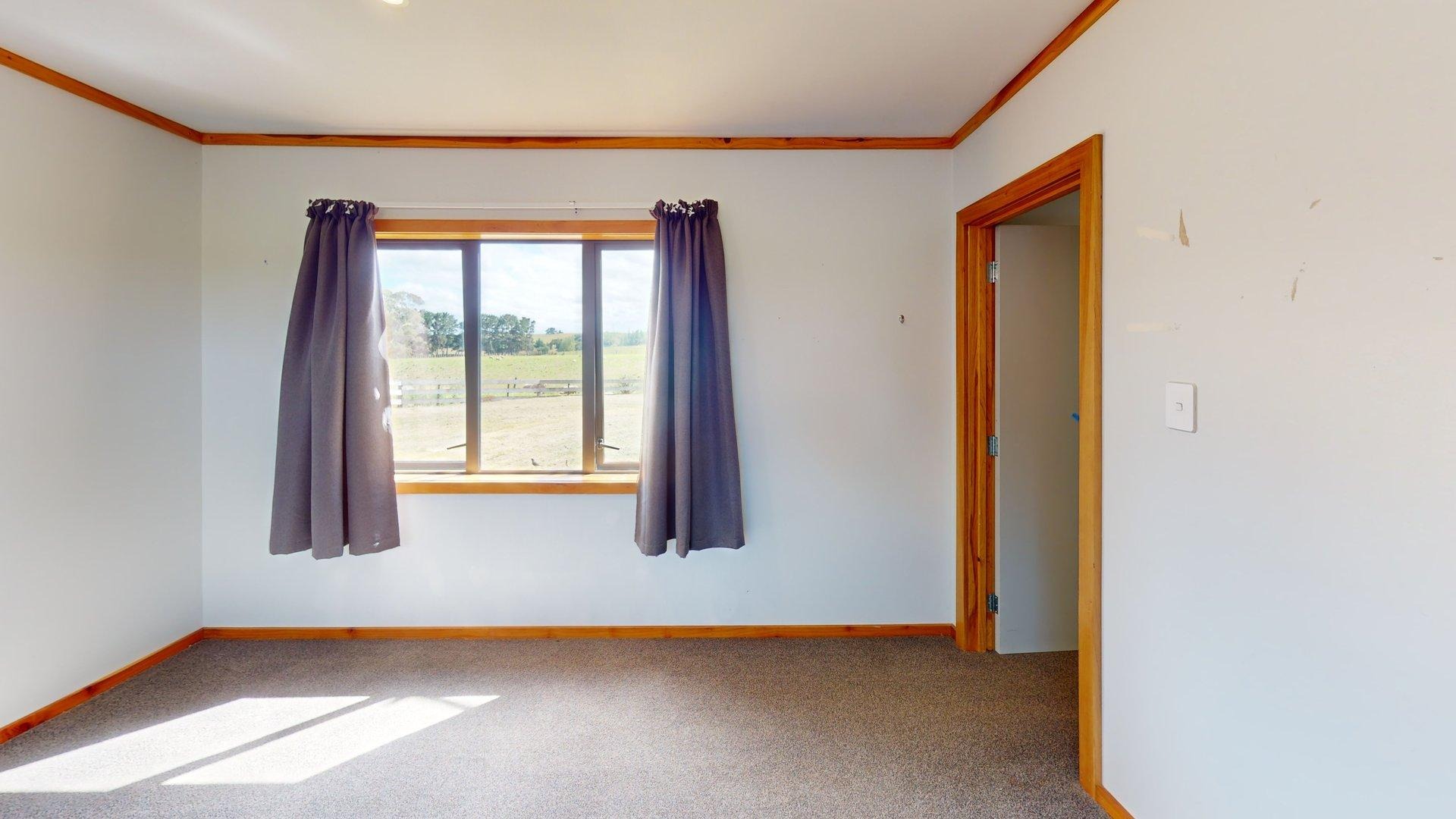 Mt Biggs - 4 bedrooms, 3 bathrooms 