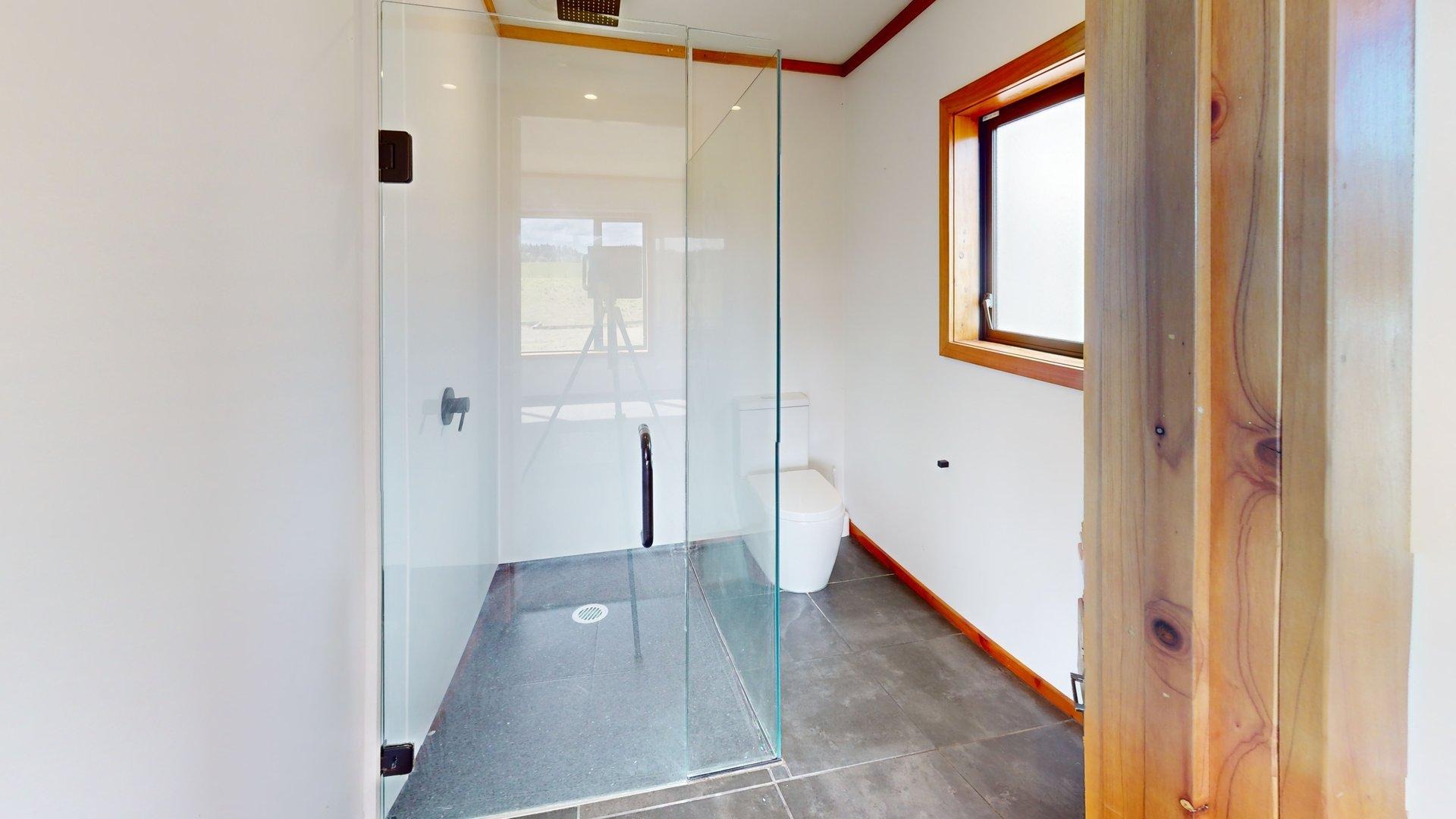 Mt Biggs - 4 bedrooms, 3 bathrooms 