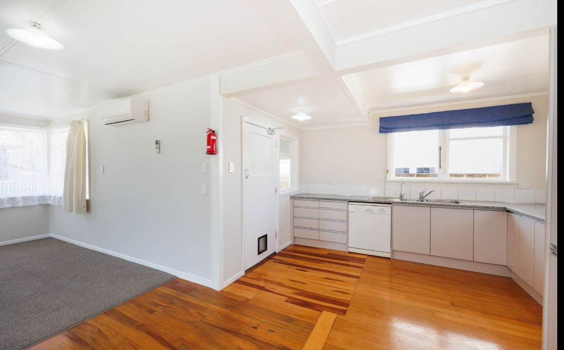 Awapuni - 4 Bedrooms