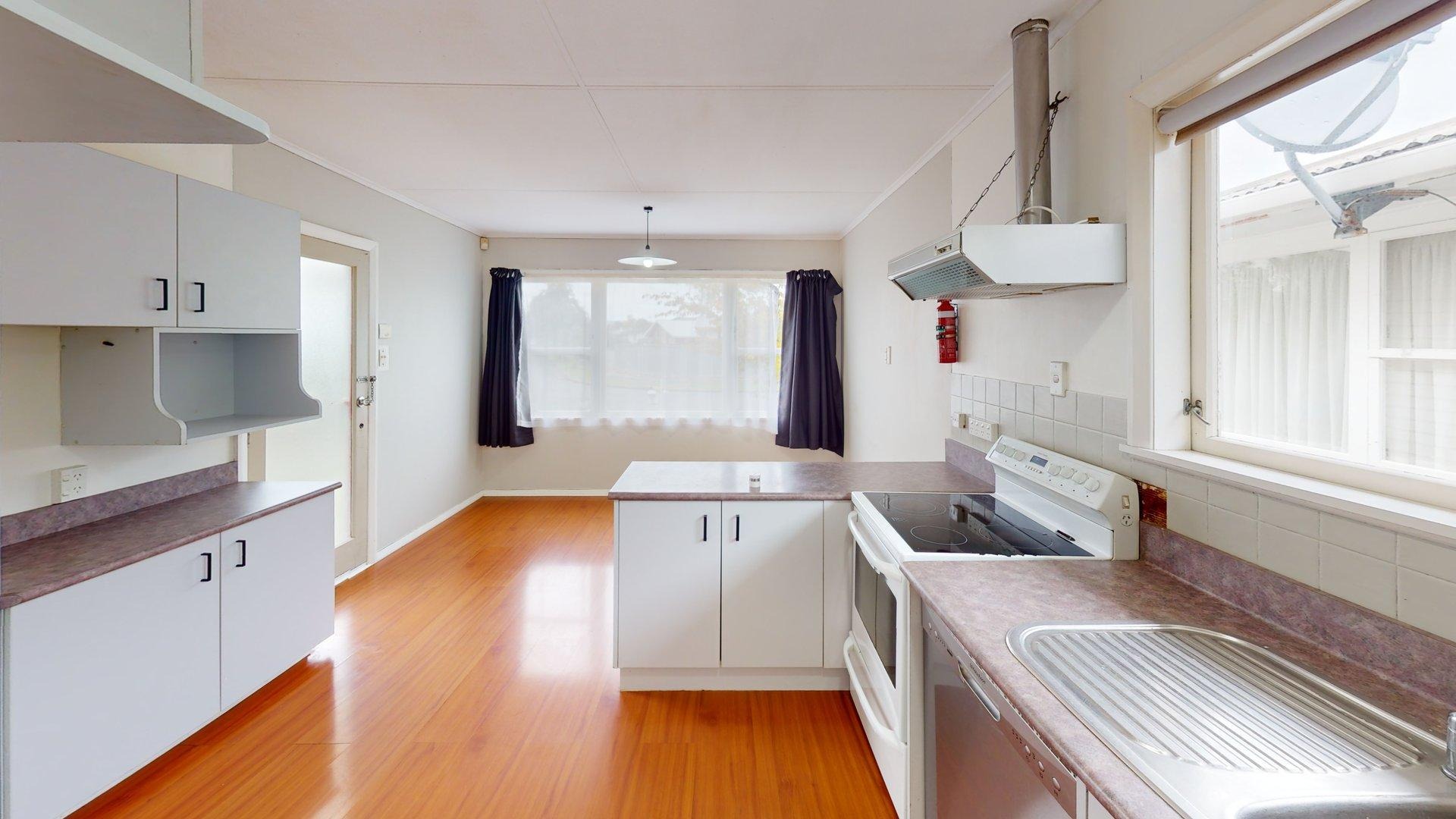Milson - 5 Bedrooms + Sleep out 