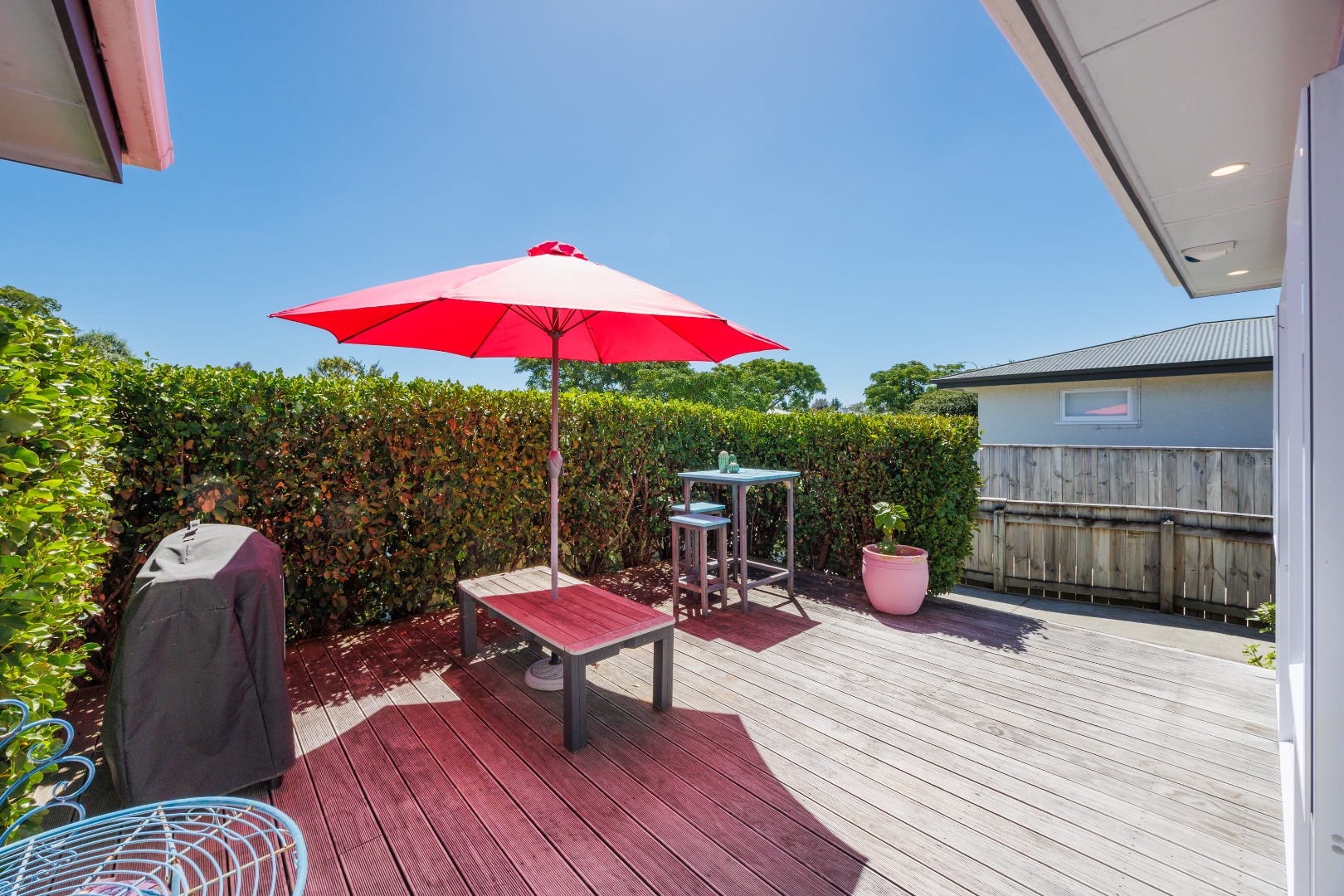 Takaro - 2 bedrooms plus