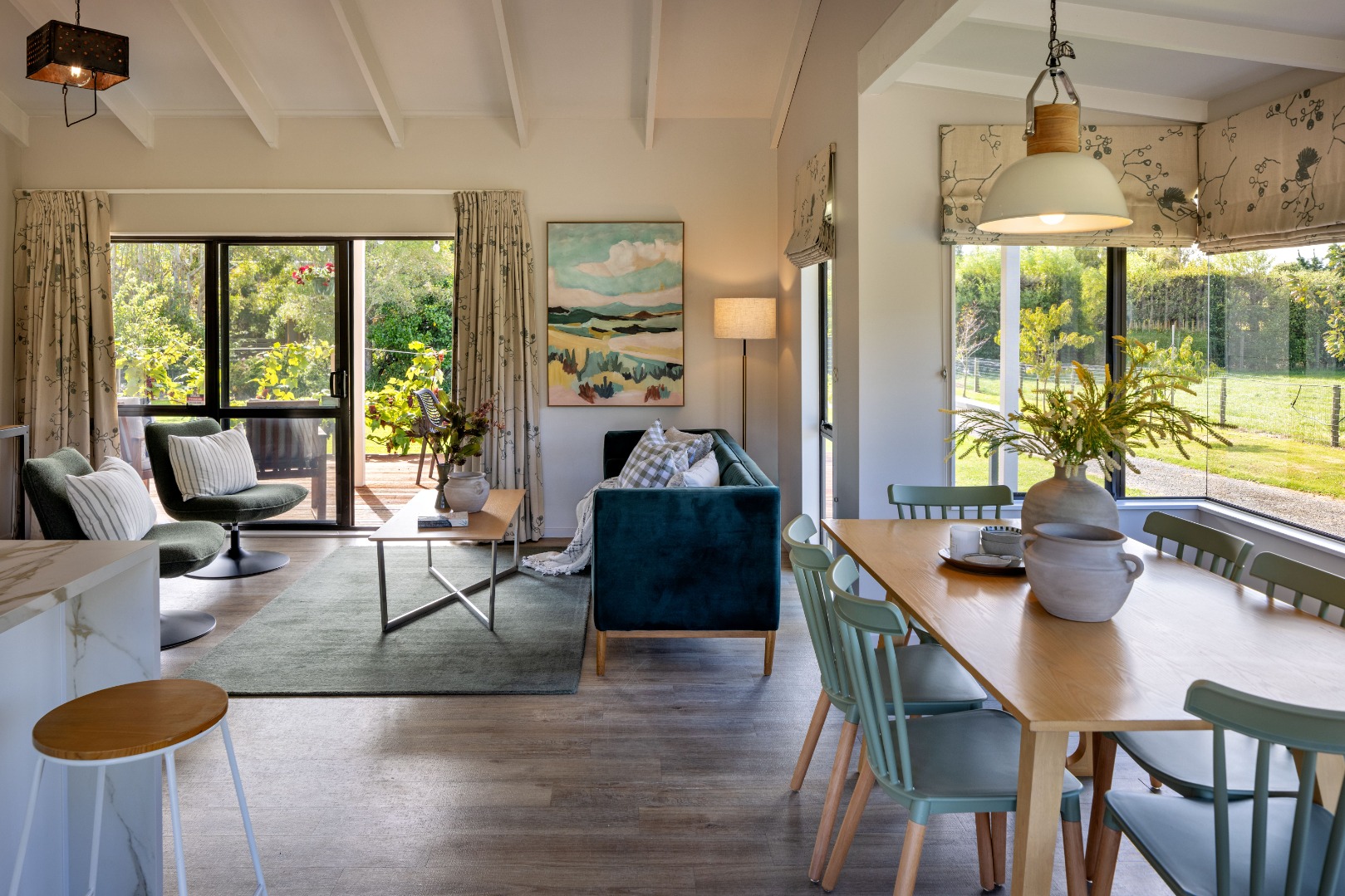 Te Horo - 4 Bedrooms