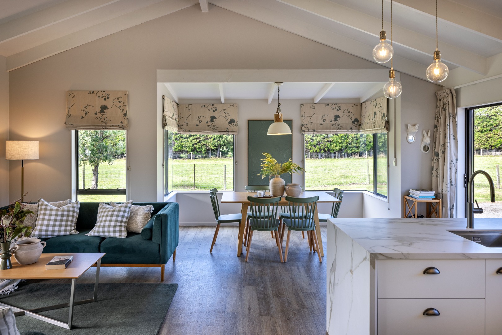 Te Horo - 4 Bedrooms