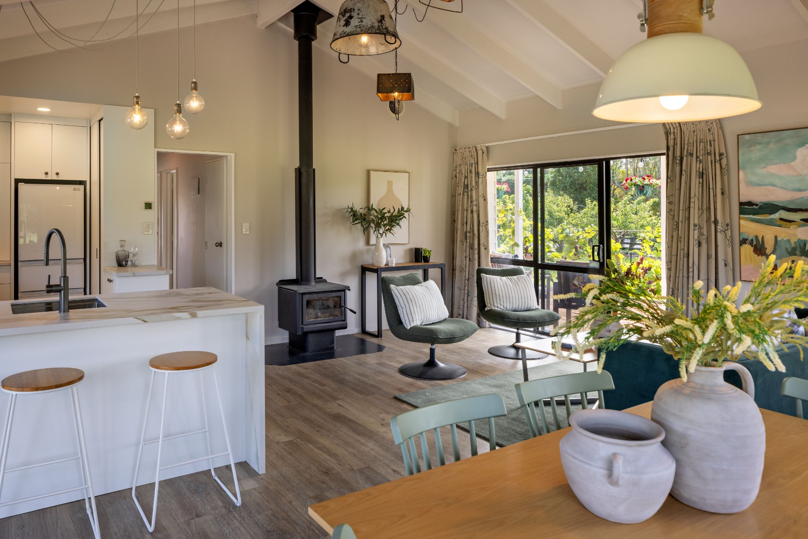 Te Horo - 4 Bedrooms