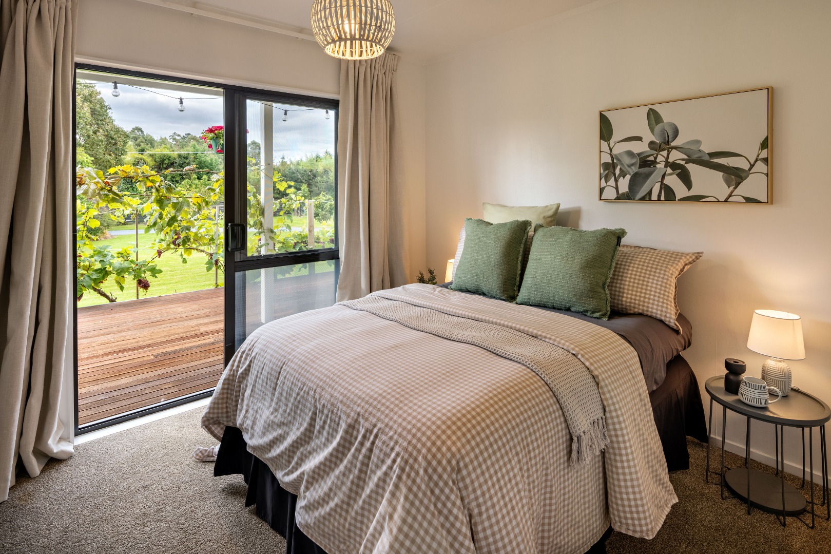 Te Horo - 4 Bedrooms