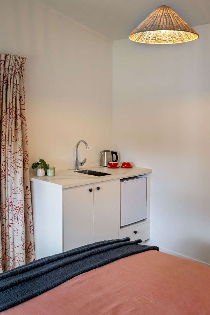 Te Horo - 4 Bedrooms