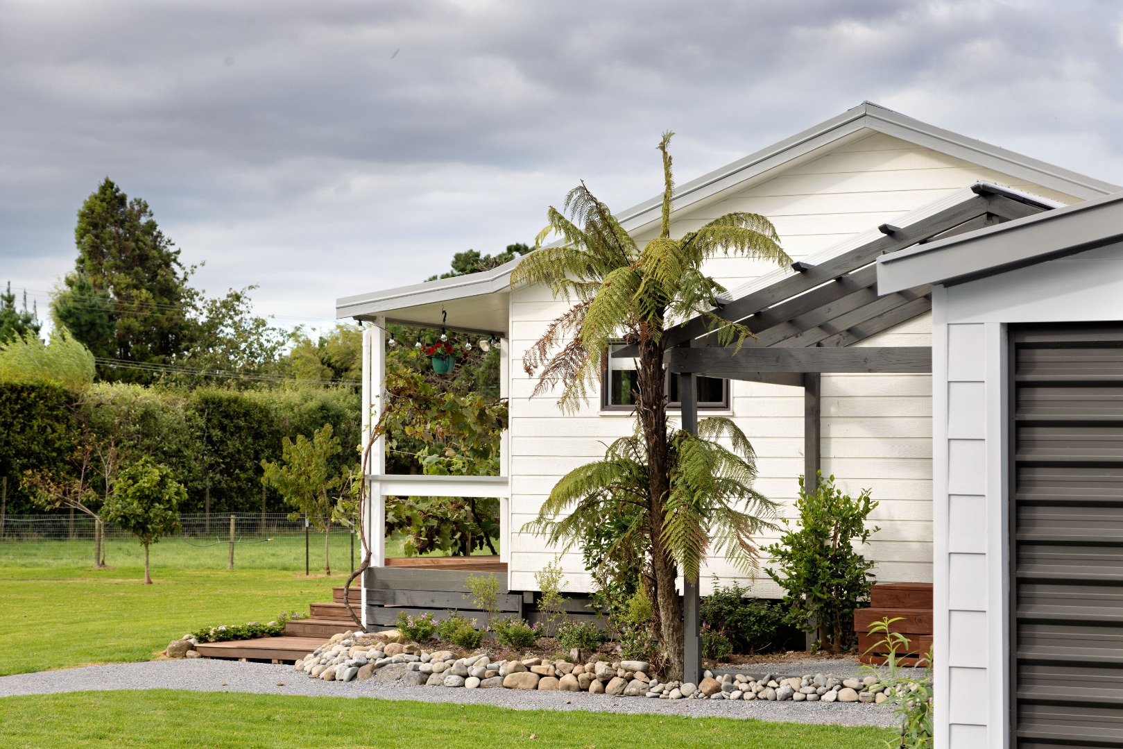 Te Horo - 4 Bedrooms