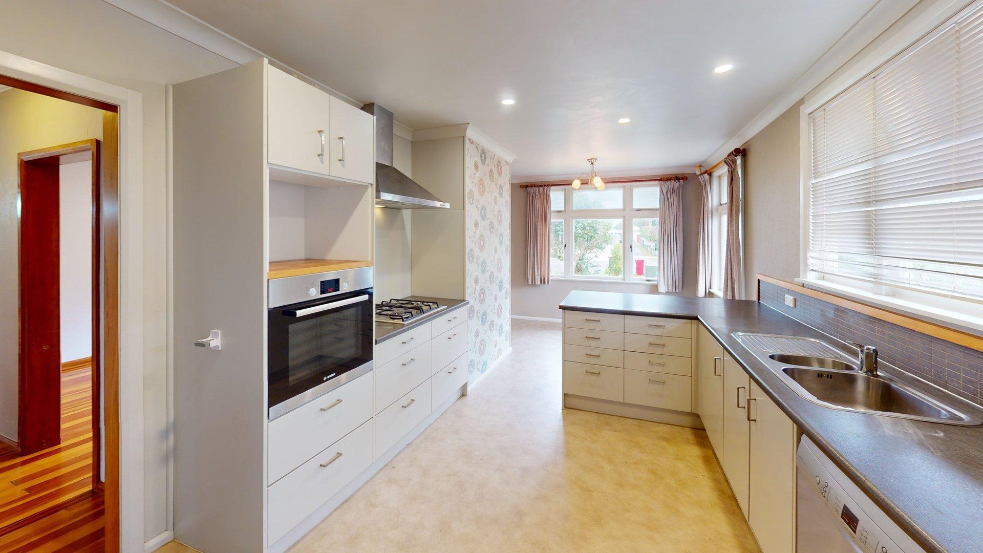 Awapuni - 3 bedrooms