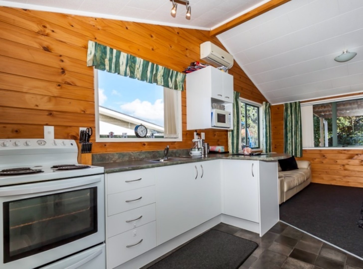 Ashhurst - 2 bedrooms