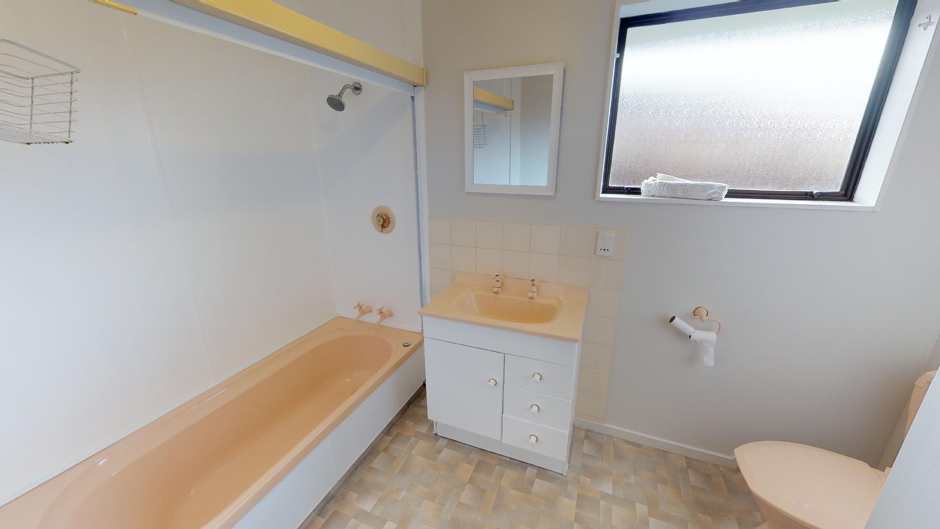 Hokowhitu - 4 Bedrooms